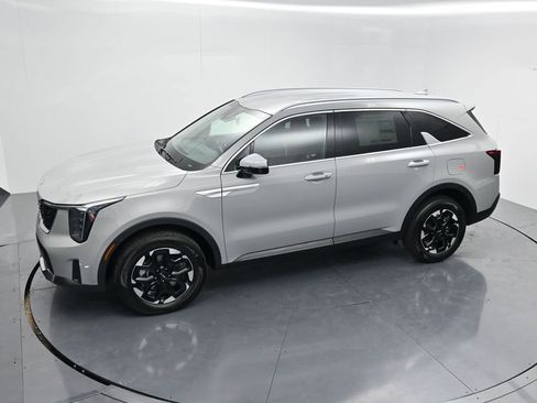 Certified 2026 Kia Sorento S AWD/4WD image 45