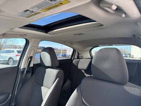 Used 2017 Honda HR-V EX image 8