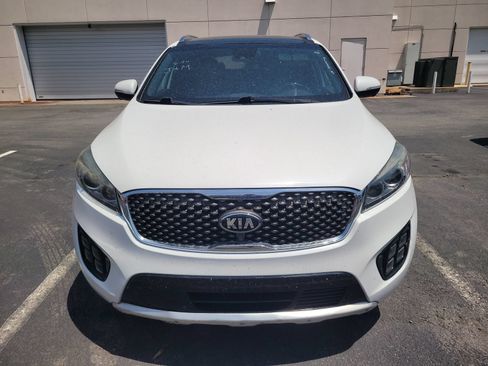 Used 2017 Kia Sorento SX AWD/4WD image 4