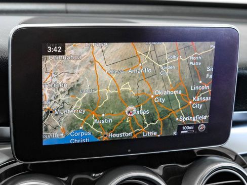 Used 2017 Mercedes-Benz GLC 300 4MATIC Coupe image 20