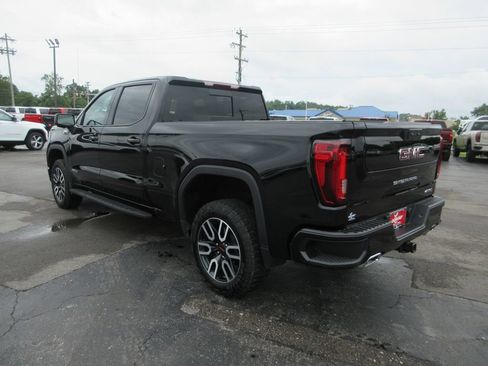 Used 2023 GMC Sierra 1500 AT4 w/ AT4 Premium Package AWD/4WD image 10