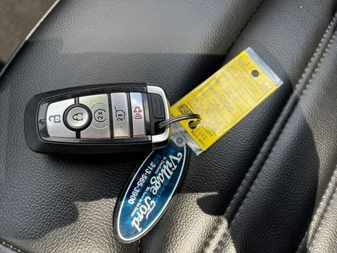 Used 2024 Ford Edge SEL w/ Convenience Package AWD/4WD image 27