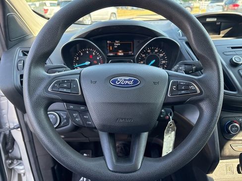 Used 2017 Ford Escape SE FWD image 22