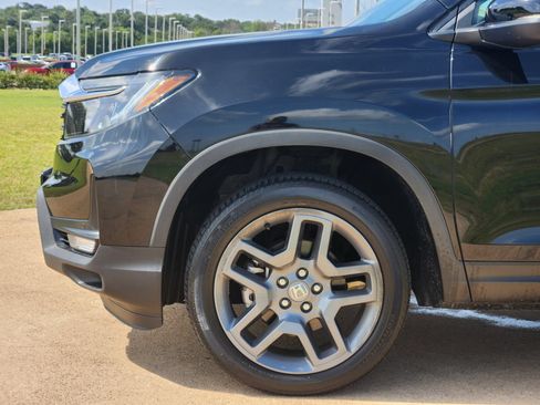 Used 2023 Honda Passport EX-L image 13