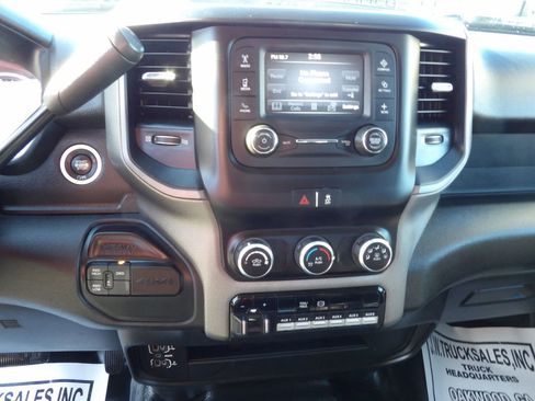 Used 2019 RAM 3500 Tradesman w/ Chrome Appearance Group image 26