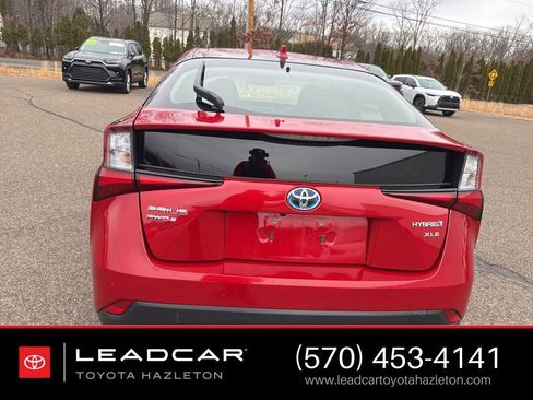 Used 2022 Toyota Prius XLE image 4