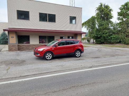 Used 2014 Ford Escape SE w/ Equipment Group 201A FWD image 5