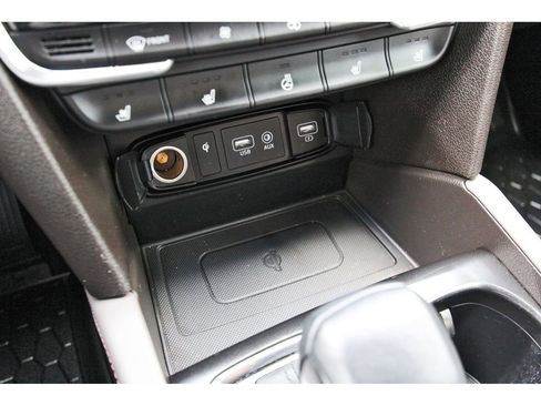 Used 2020 Hyundai Santa Fe Limited image 29