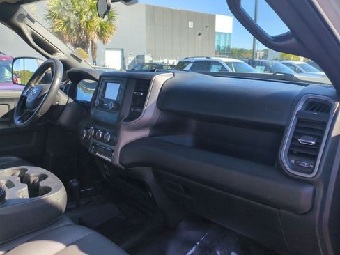 Used 2022 RAM 2500 Tradesman w/ Chrome Appearance Group AWD/4WD image 42