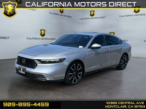 Used 2023 Honda Accord Touring image 1