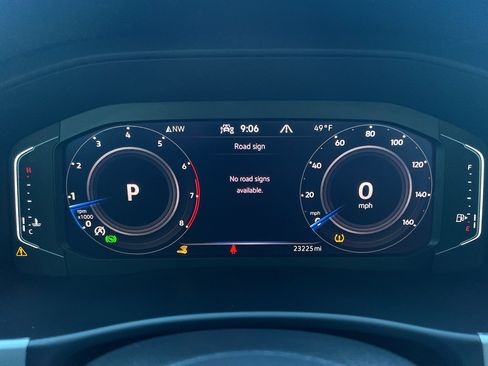 Used 2023 Volkswagen Atlas SEL image 12