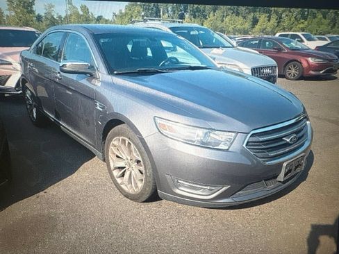 Used 2014 Ford Taurus Limited FWD image 4