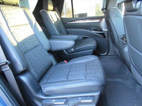 Certified 2025 Cadillac Escalade Sport Platinum image 34