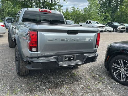 Used 2024 Chevrolet Colorado Trail Boss w/ Advanced Trailering Package AWD/4WD image 3