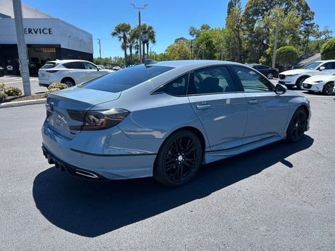 Used 2022 Honda Accord Touring image 6