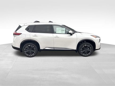 New 2026 Nissan Rogue Platinum w/ Platinum Premium Package image 8