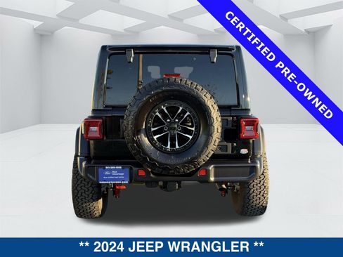 Used 2024 Jeep Wrangler Unlimited Rubicon w/ XTREMEE 35" Tire Package image 5