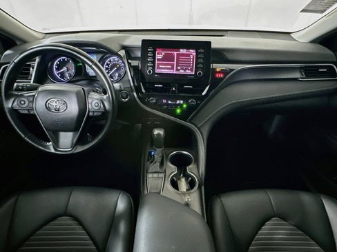 Used 2024 Toyota Camry SE w/ Convenience Package FWD image 27