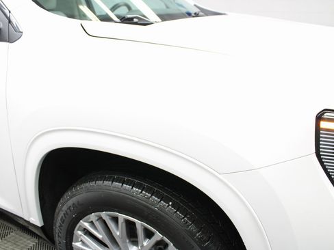 Used 2024 GMC Acadia Denali image 35