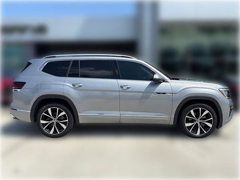 Used 2025 Volkswagen Atlas SEL Premium R-Line AWD/4WD image 10