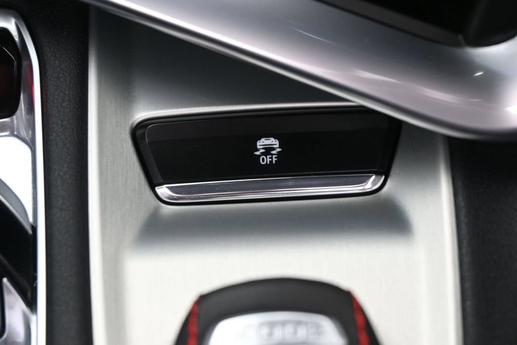Used 2024 Chevrolet Corvette Stingray Coupe RWD image 26