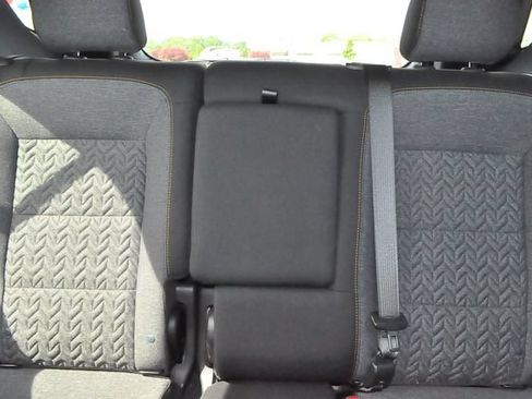 Used 2023 Chevrolet Equinox LT FWD image 13