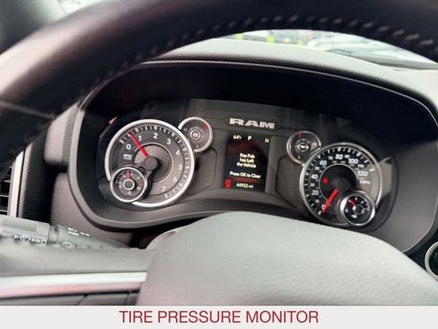 Certified 2024 RAM 2500 Big Horn AWD/4WD image 15