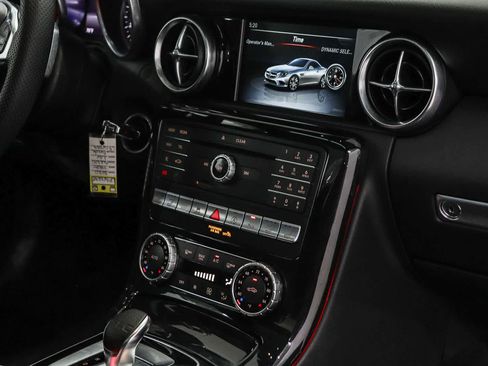 Used 2020 Mercedes-Benz SLC 300 image 13