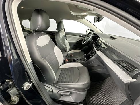 Used 2022 Volkswagen Taos SEL image 29