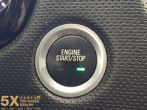 Used 2017 Cadillac XT5 Luxury w/ Driver Awareness Package FWD image 32