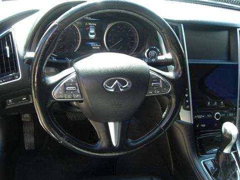 Used 2015 INFINITI Q50 Premium w/ Navigation Package AWD/4WD image 11