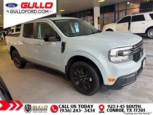 Used 2024 Ford Maverick Lariat w/ Black Appearance Package FWD image 2