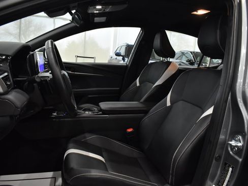 Used 2025 Toyota Camry SE image 26