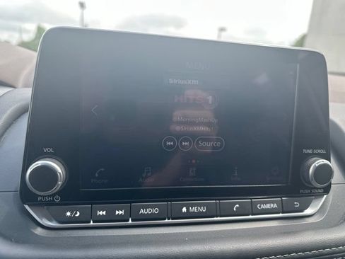 Used 2023 Nissan Rogue SV AWD/4WD image 22