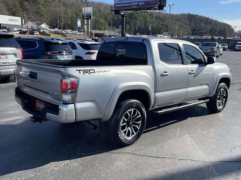 Used 2023 Toyota Tacoma TRD Sport w/ Technology Package image 4