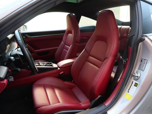 Used 2020 Porsche 911 Carrera 4S image 17