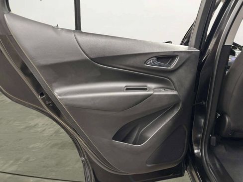 Used 2019 Chevrolet Equinox LT w/ Sun & Navigation Package image 13