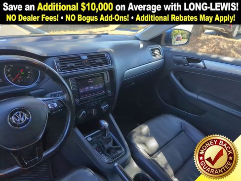 Used 2017 Volkswagen Jetta SE image 11