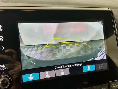 Used 2022 Honda Odyssey Elite image 12