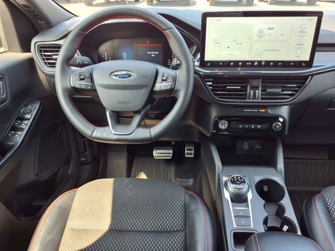 Used 2024 Ford Escape ST-Line w/ Tech Pack #1 AWD/4WD image 6