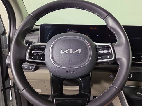 Certified 2026 Kia Carnival LXS FWD image 21