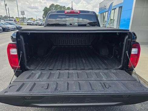 Used 2023 GMC Canyon Denali w/ Denali Black Edition AWD/4WD image 40