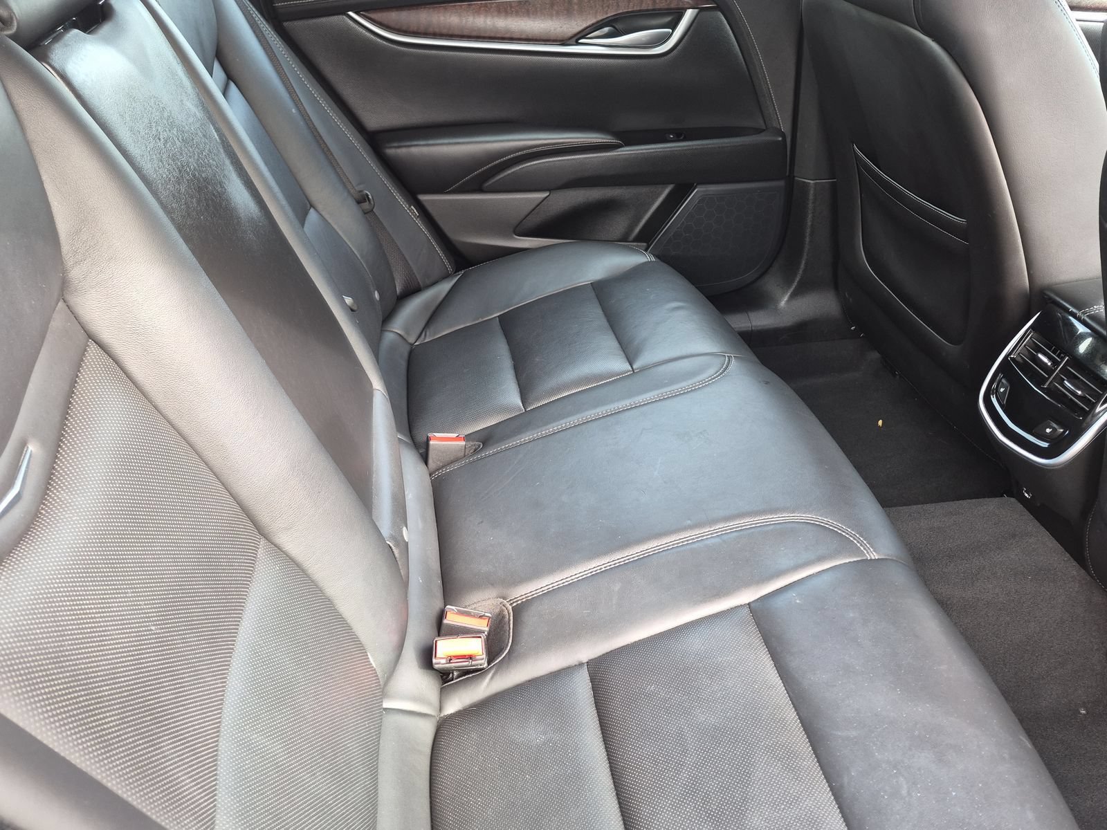 Used 2018 Cadillac XTS Luxury w/ Driver Awareness Package AWD/4WD image 21