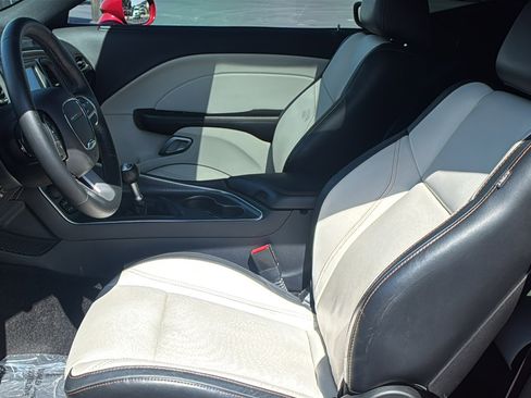 Used 2016 Dodge Challenger R/T Plus RWD image 18