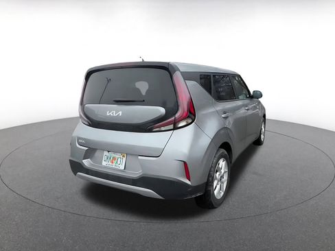 Used 2025 Kia Soul LX w/ LX Technology Package image 14