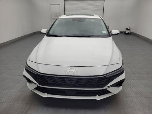 Used 2025 Hyundai Elantra Limited w/ Cargo Package FWD image 15
