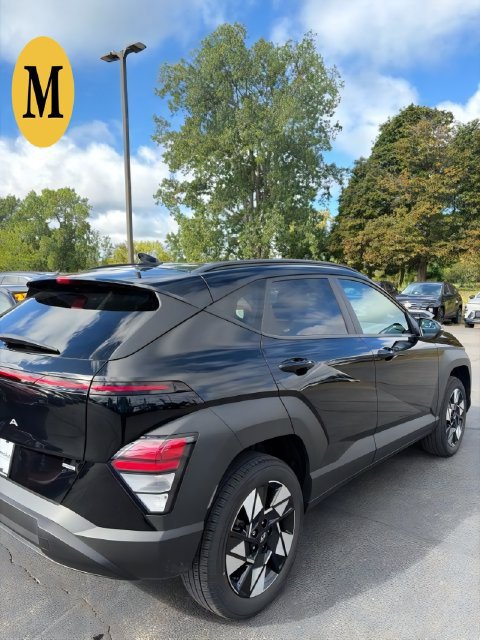 Used 2024 Hyundai Kona SEL AWD/4WD image 9