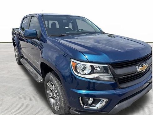 Used 2019 Chevrolet Colorado Z71 AWD/4WD image 3