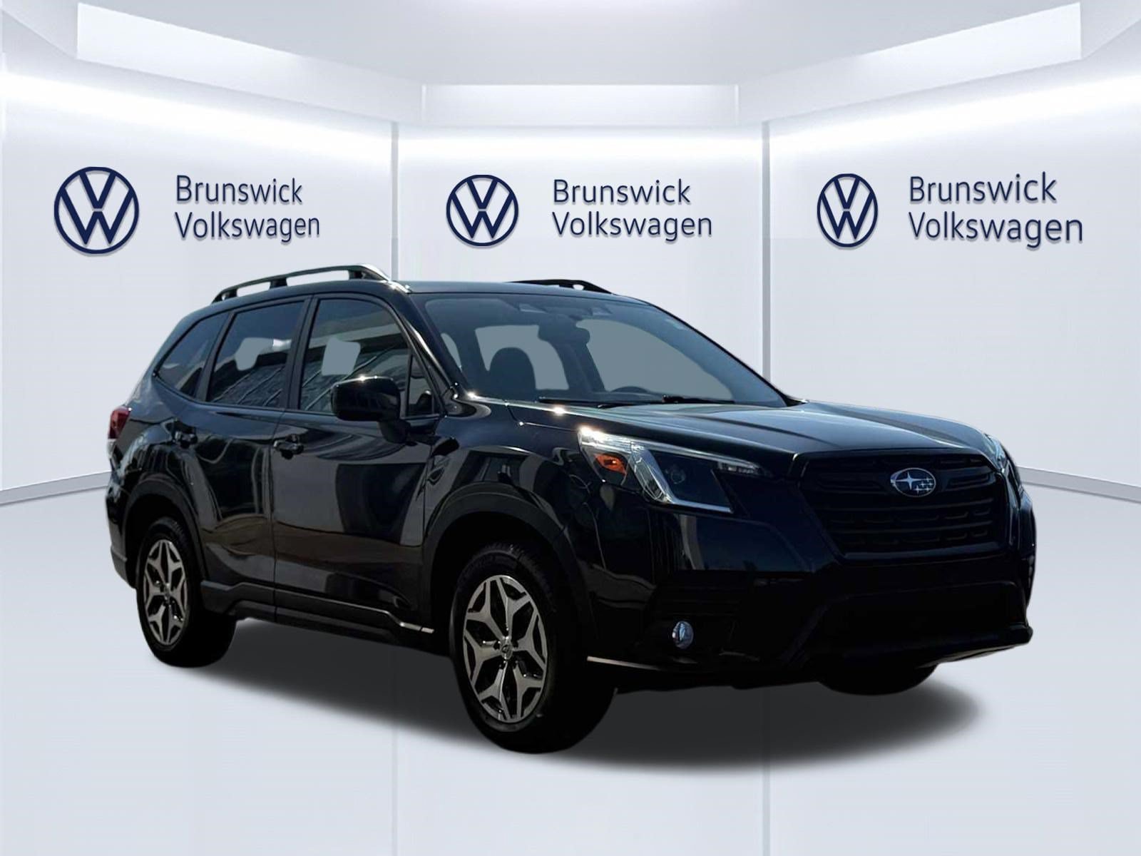 Used 2022 Subaru Forester Premium AWD/4WD image 3