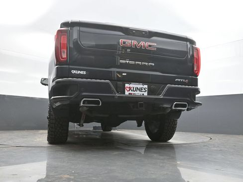 Used 2024 GMC Sierra 1500 AT4 w/ Technology Package AWD/4WD image 39